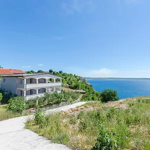 Apartament Mira