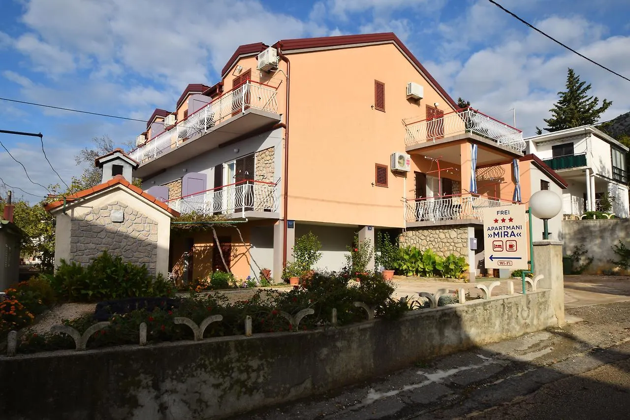 Apartments Mira Starigrad Paklenica