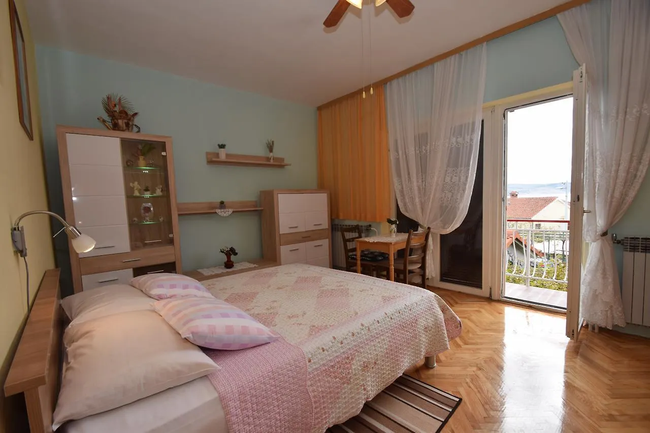 Apartments Mira Starigrad Paklenica