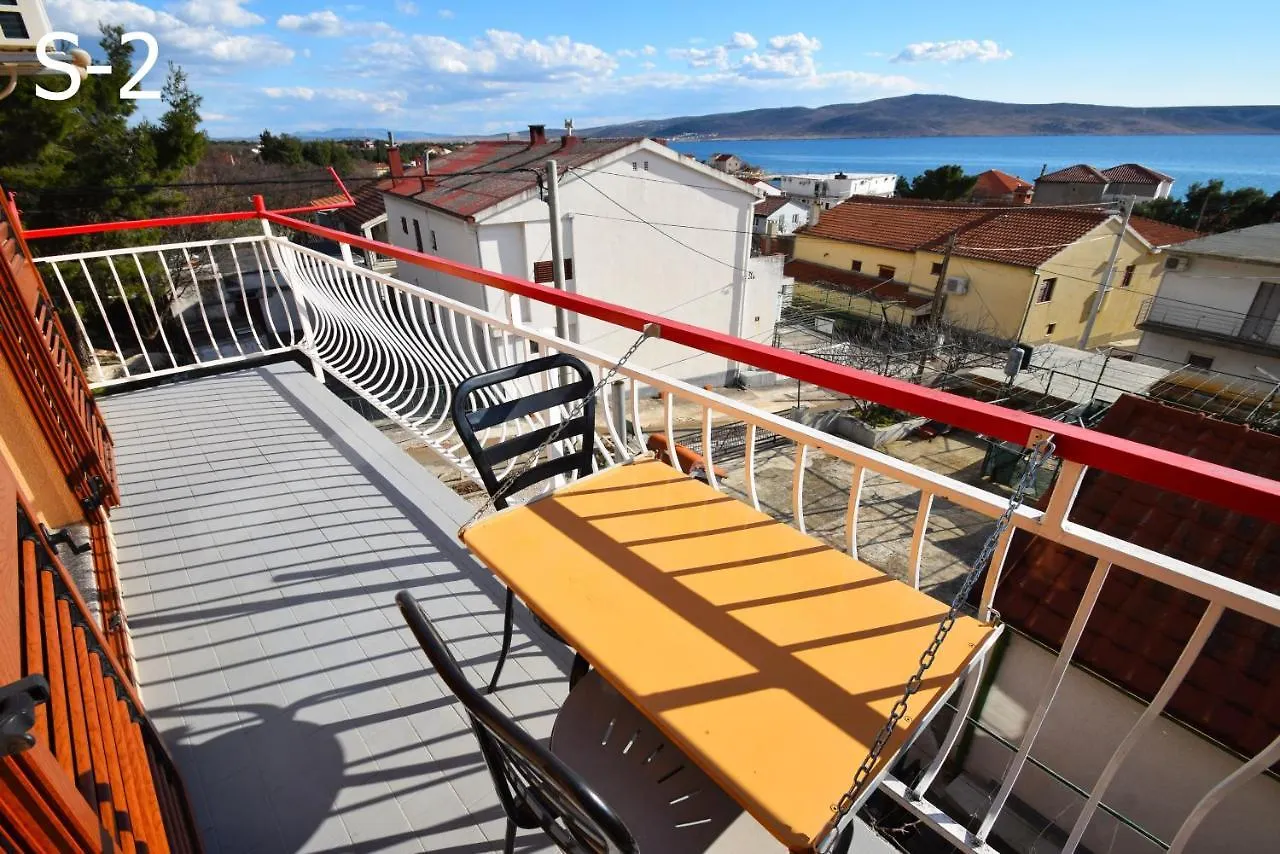 Apartments Mira Starigrad Paklenica